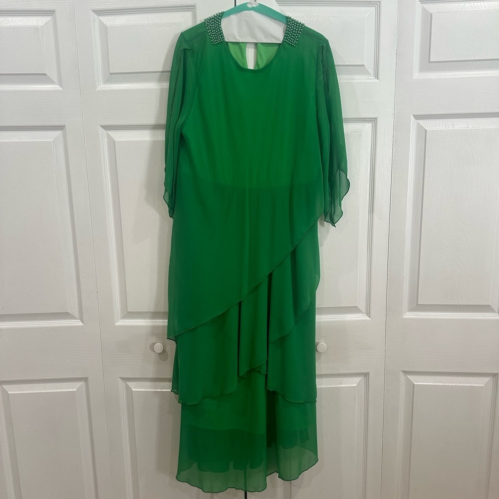 Elegant Green Layered Dress
